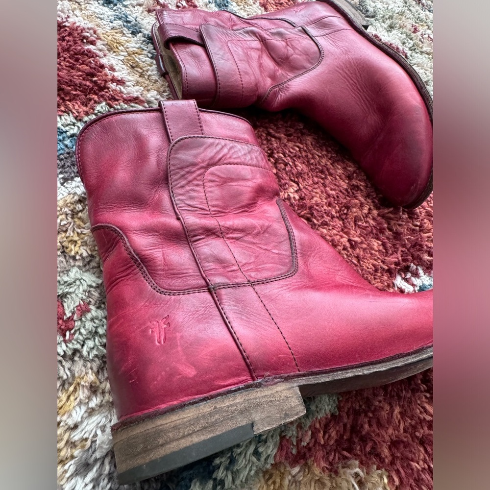 short Paige red riding Frye cowboy boots
